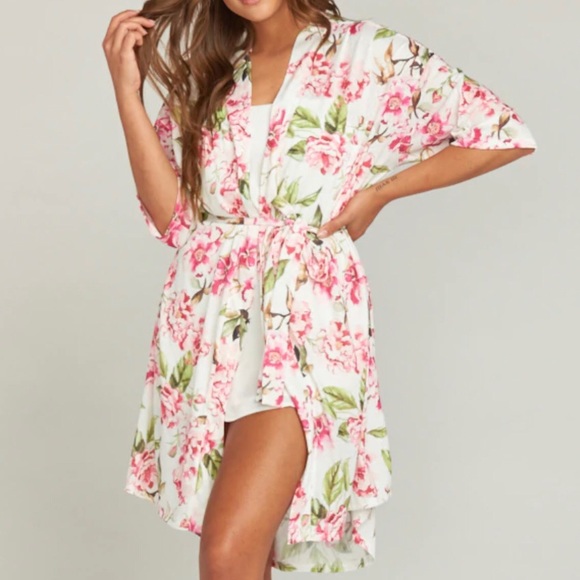 Show Me Your Mumu Brie Floral Tie Front Half Sleeve Robe One Size - Picture 12 of 12